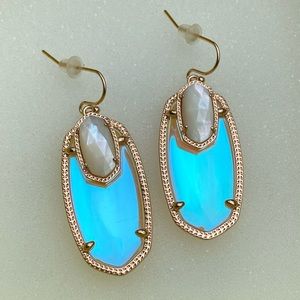 🛑SOLD🛑Kendra Scott Emmy iridescent earrings
